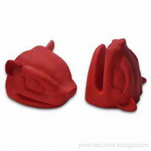 Animal-shaped Oven Mitts with <240°C Working Temperature